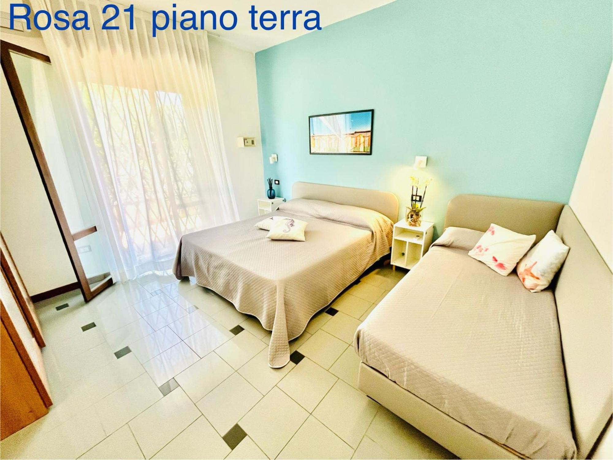 Residence Aries Cesenatico Buitenkant foto